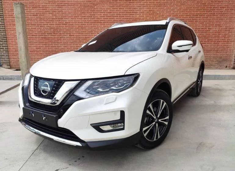Nissan X-Trail • 2018 • 90,000 km 1