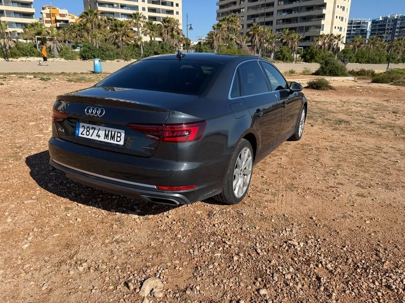 Audi A4 • 2019 • 105,000 km 4