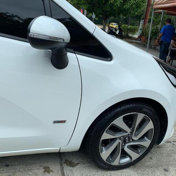 Kia Rio sedan • 2017 • 52,263 km 6