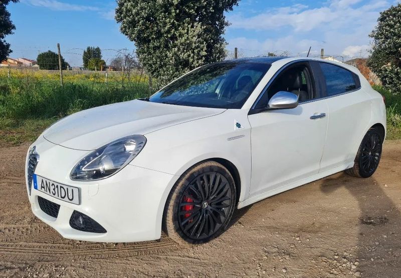 Alfa Romeo Giulietta • 2010 • 121,000 km 1