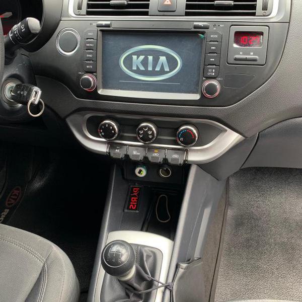 Kia Rio sedan • 2017 • 52,263 km 1