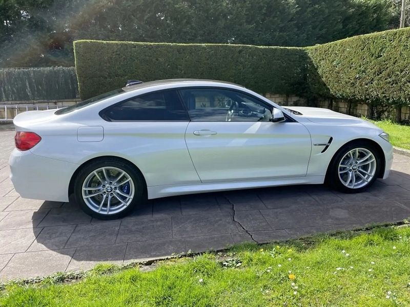 BMW M4 • 2015 • 156,300 km 11
