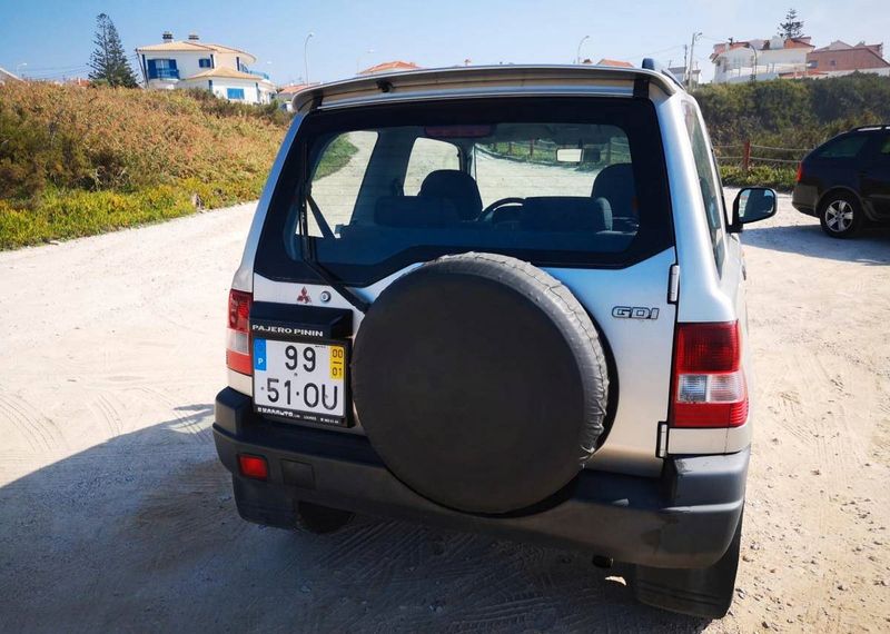 Mitsubishi Pajero • 2000 • 70,000 km 4