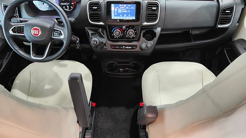 Fiat Ducato • 2023 • 20,038 km 9