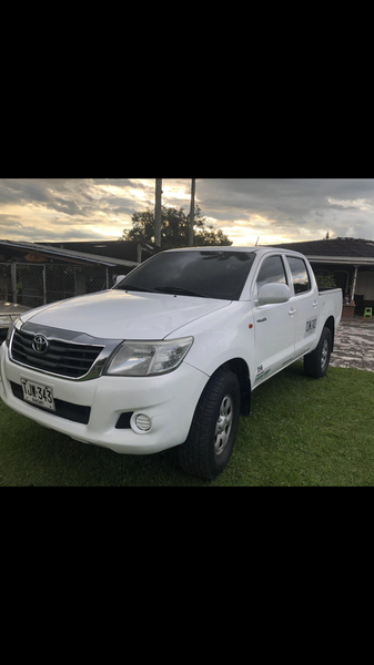 Toyota Hilux • 2013 • 154,000 km 1