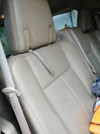 Ford Explorer • 2012 • 270,000 km 6