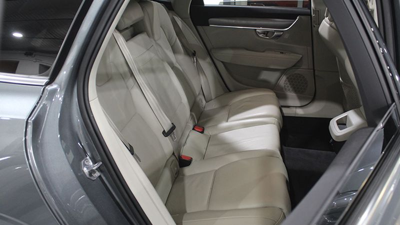 Volvo V90 • 2018 • 125,550 km 9