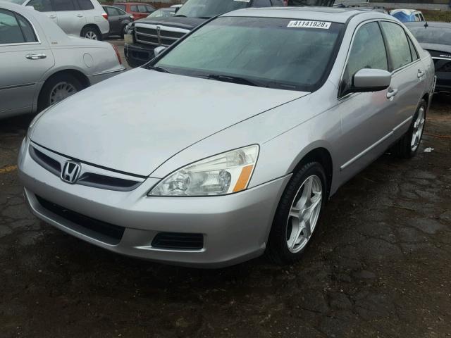 Honda Accord • 2007 • 169,000 km 4