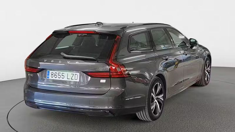 Volvo V90 • 2022 • 20,534 km 5