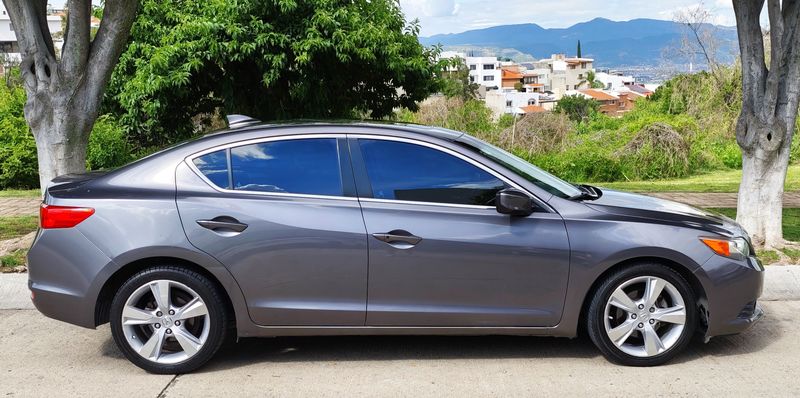 Acura ILX • 2015 • 156,315 km 5