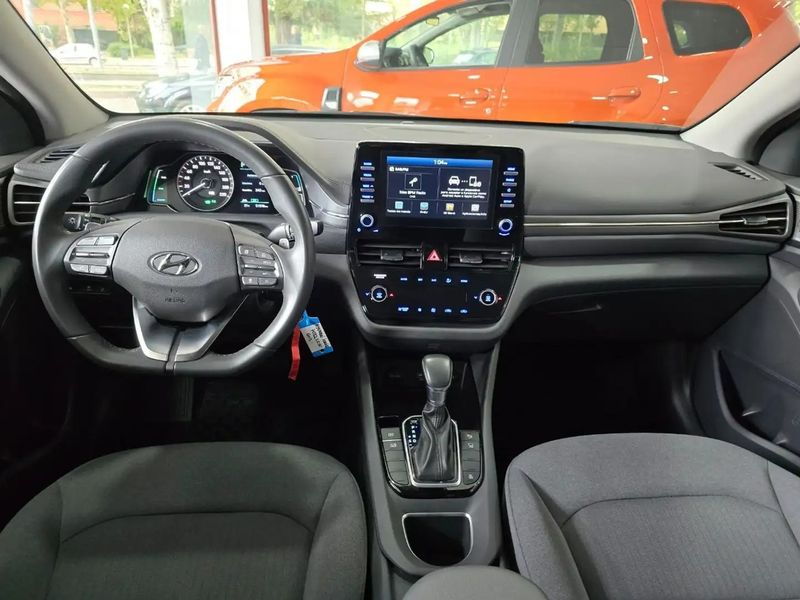 Hyundai Ioniq Plug-In Hybrid • 2020 • 51,500 km 7