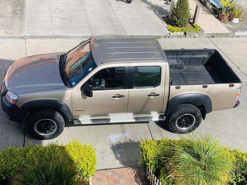 Mazda BT • 2012 • 169,000 km 10