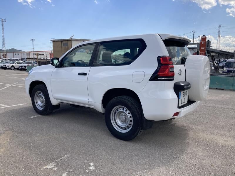 Toyota Land Cruiser • 2020 • 43,764 km 6
