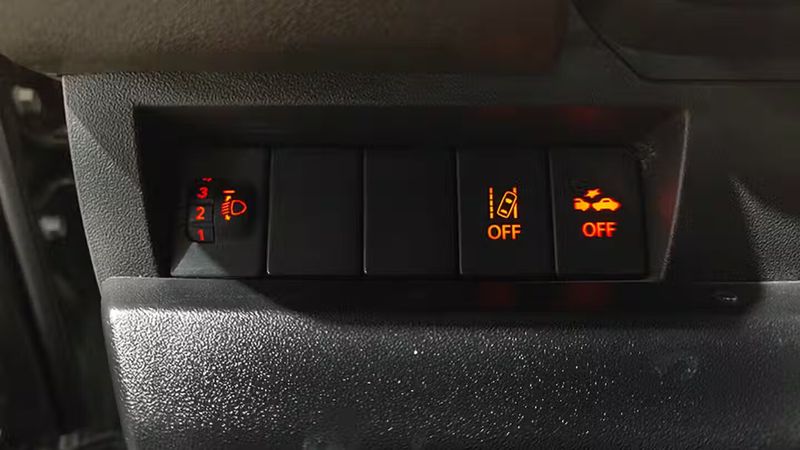 Suzuki Jimny • 2023 • 33,649 km 14