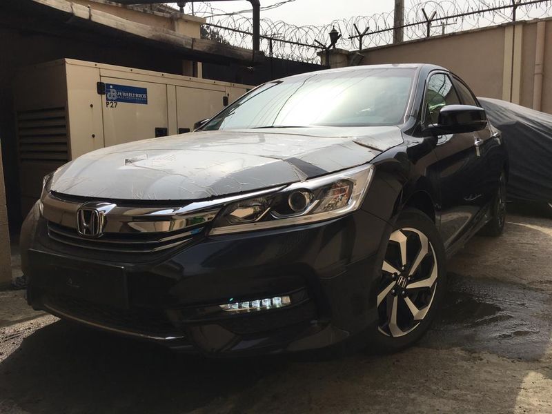 Honda Accord • 2020 • 50,000 km 1