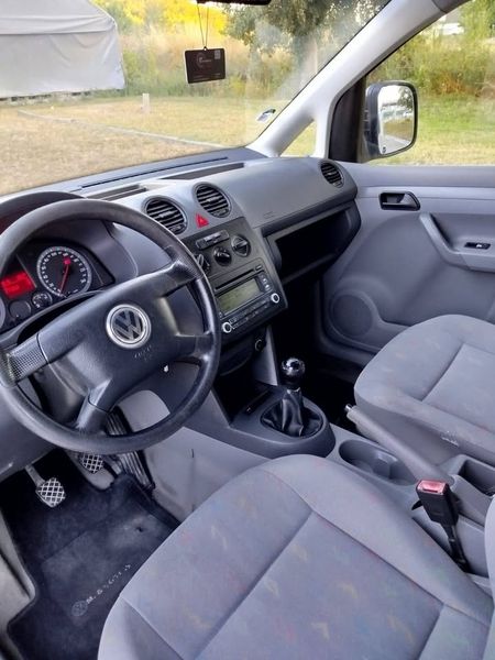 Volkswagen Caddy • 2006 • 145,000 km 2
