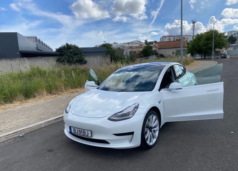 Tesla Model 3 • 2020 • 95,987 km 2