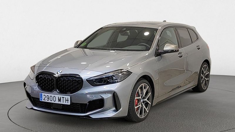 BMW 1 Series • 2024 • 3,264 km 1
