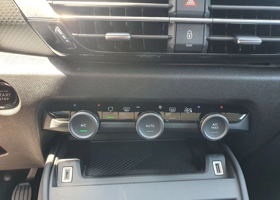 Citroën C4 • 2022 • 1,400 km 3