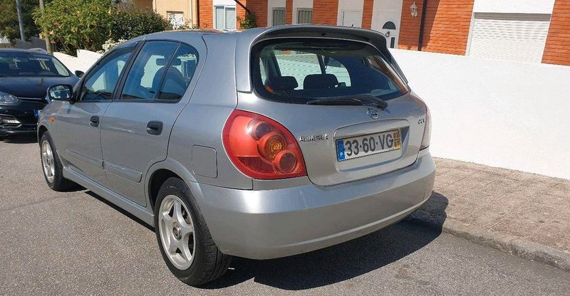 Nissan Almera • 2003 • 250,000 km 3