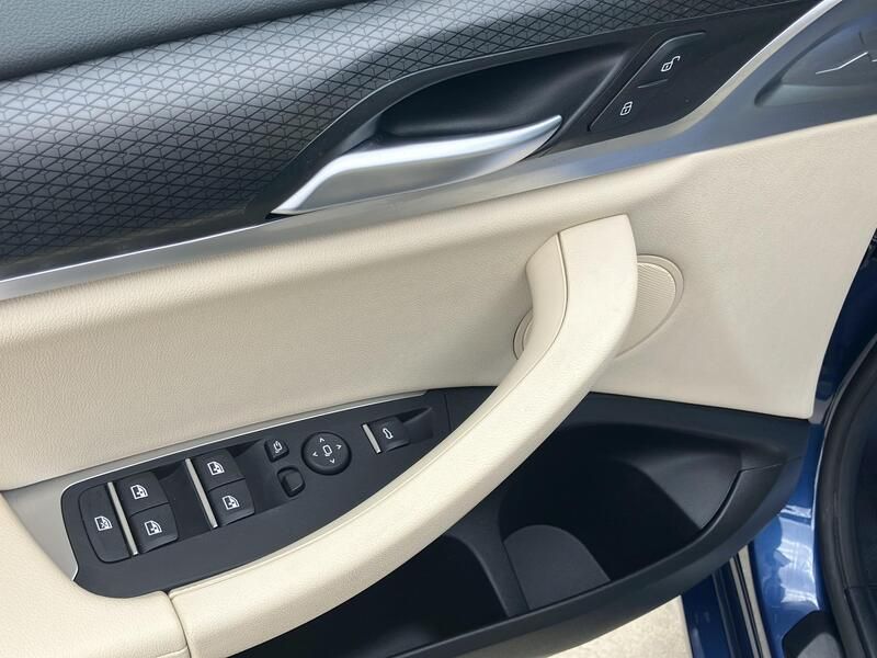 BMW X4 • 2023 • 61,611 km 35