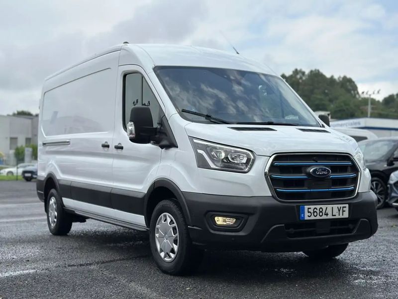 Ford Transit • 2022 • 10,232 km 4