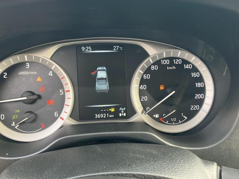 Nissan Navara • 2021 • 36,872 km 11