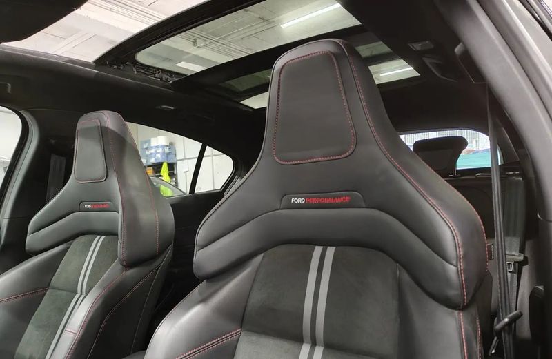 Ford Focus • 2023 • 32,223 km 7