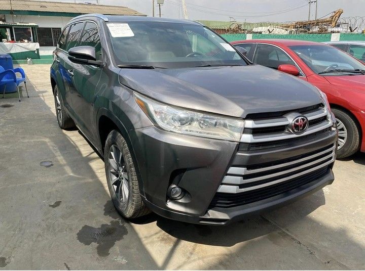 Toyota Highlander • 2017 • 34 km 1