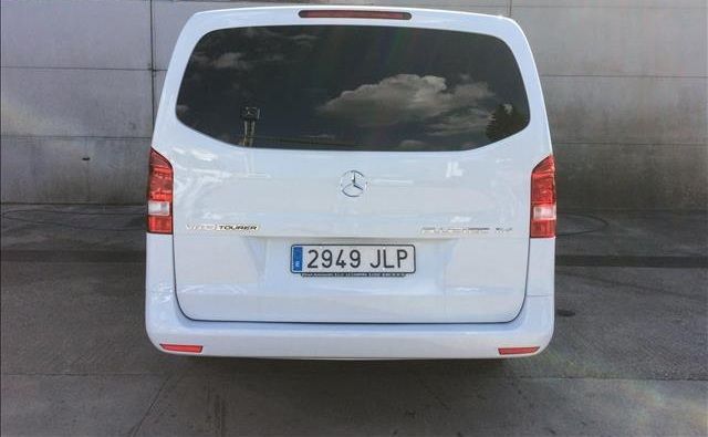 Mercedes-Benz 115 • 2016 • 192,500 km 6