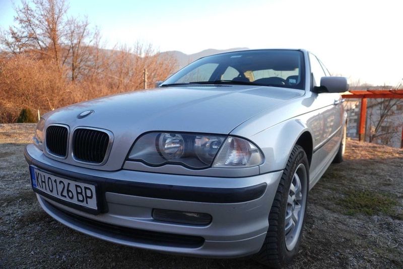 BMW 3 Series • 2000 • 200,000 km 2