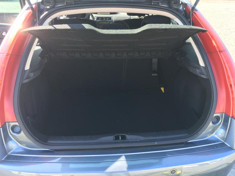 Citroën C4 • 2006 • 232,000 km 4