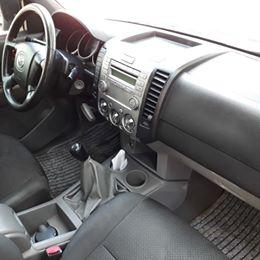 Mazda BT • 2010 • 105,000 km 3