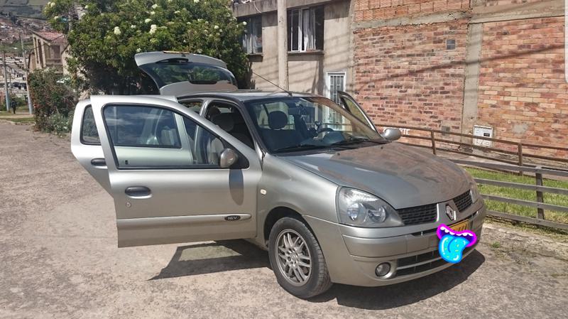 Renault Clio • 2006 • 131,721 km 9