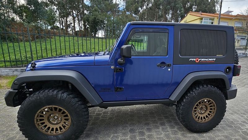Jeep Wrangler • 2010 • 64,000 km 8