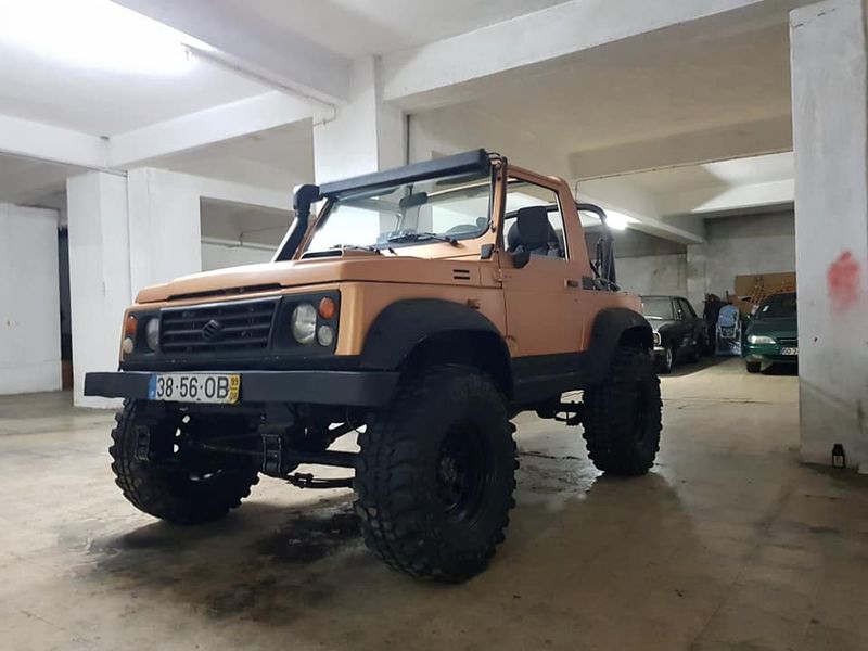 Suzuki Samurai • 2015 • 89,000 km 1