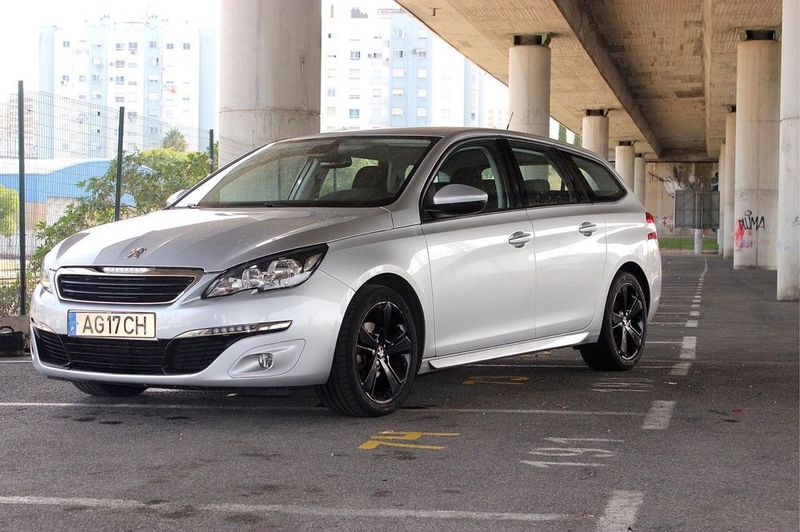 Peugeot 308 • 2016 • 143,000 km 6