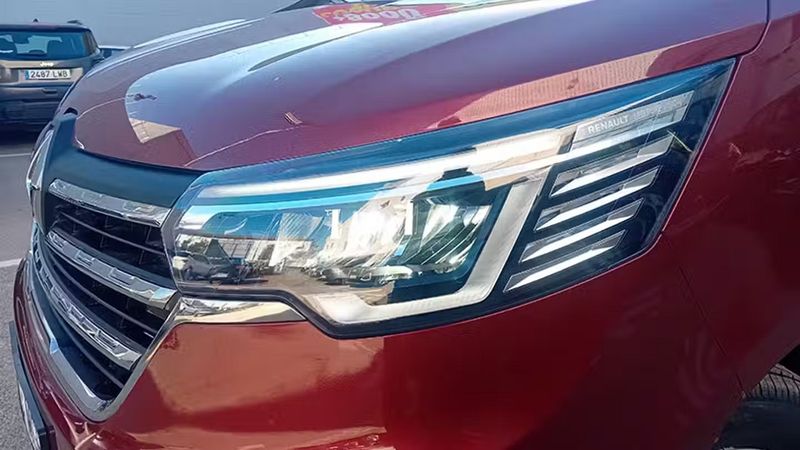 Renault 18 • 2022 • 57,235 km 12