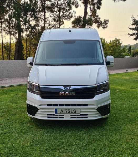 Dodge Sprinter • 2018 • 320,000 km 1