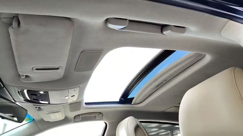 Lexus LS • 2018 • 102,493 km 7