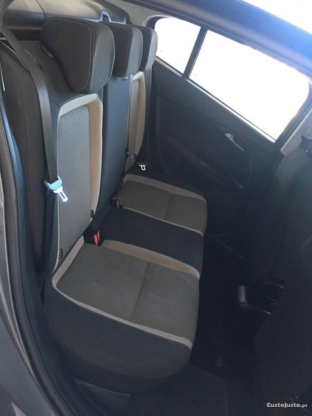 Fiat Tipo • 2016 • 13,000 km 4