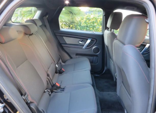 Land Rover Discovery • 2020 • 30,000 km 5