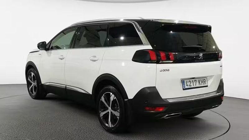Peugeot 5008 • 2018 • 55,398 km 4