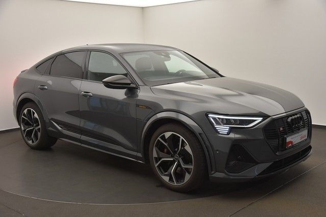 Audi e-tron • 2021 • 19,900 km 4