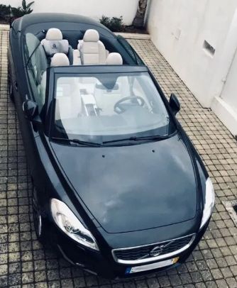 Volvo C70 • 2013 • 65,000 km 2
