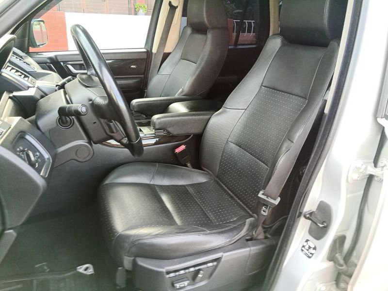 Land Rover Range Rover • 2008 • 157,000 km 5