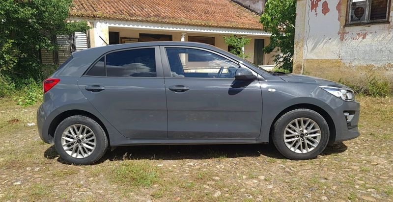 Kia Rio • 2023 • 25,031 km 2