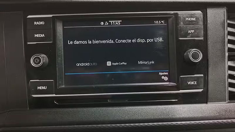 Volkswagen Caravelle • 2022 • 88,079 km 9