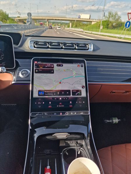 Mercedes-Benz S-Class • 2022 • 43,000 km 9