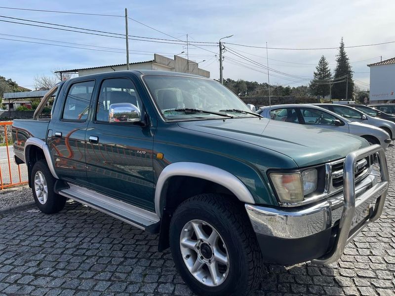 Toyota Hilux • 2009 • 89,000 km 1
